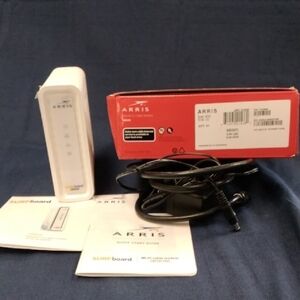 ARRIS White SURFboard Modem
